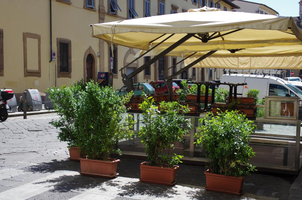 Appartamento Centro Citta Quartiere Oltrarno Con Una Camera Da Letto Florenţa Exterior foto